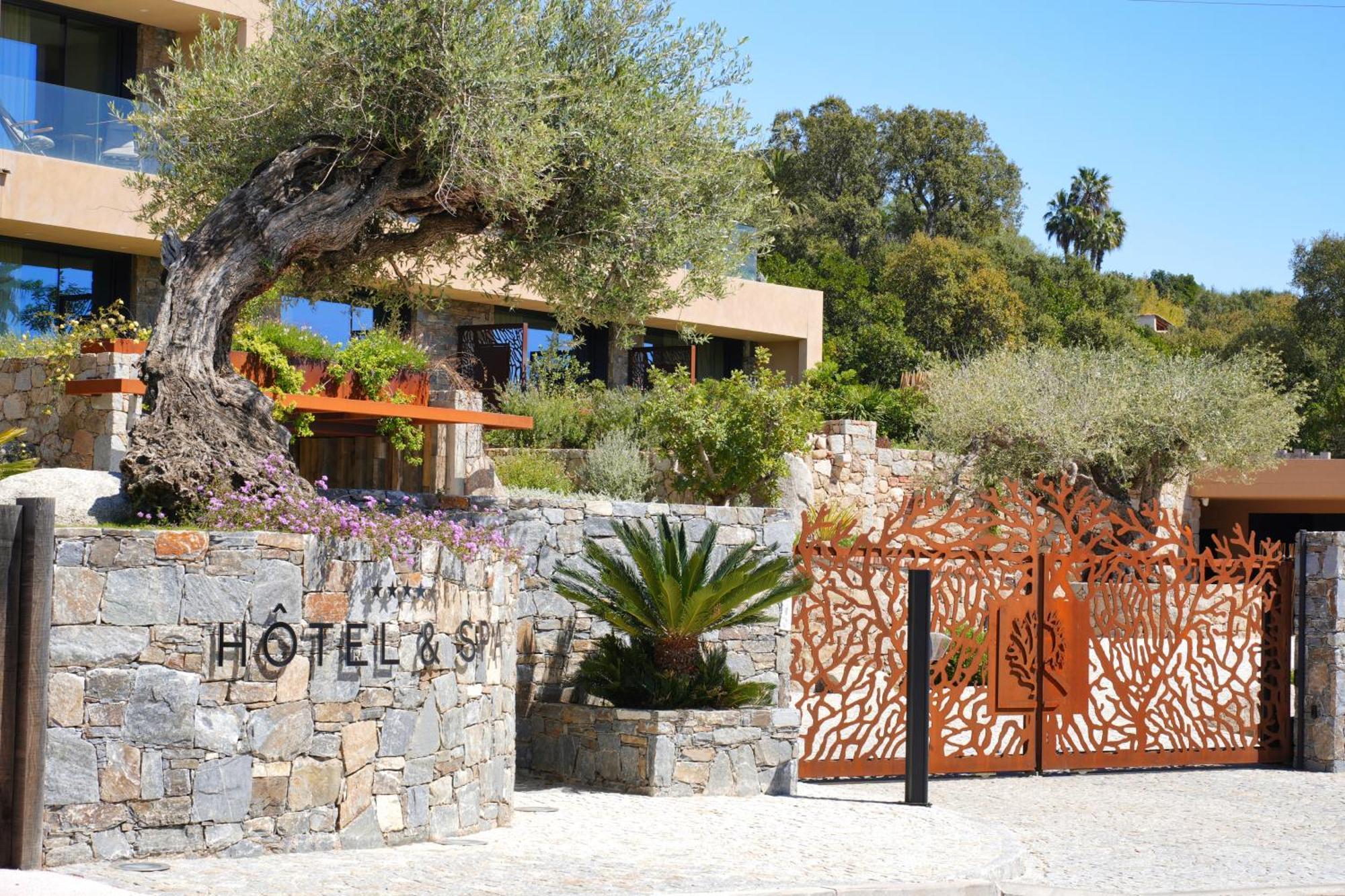 Les Regalia Hotel & Spa Sainte-Lucie de Porto-Vecchio Luaran gambar